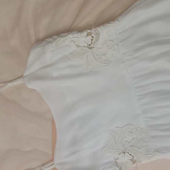 Socialite white dress sz Med - Picture 2 of 11